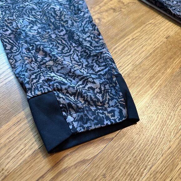 ATHLETA Trekkie North Jogger | size 12 | abstract soft tones - Picture 6 of 15